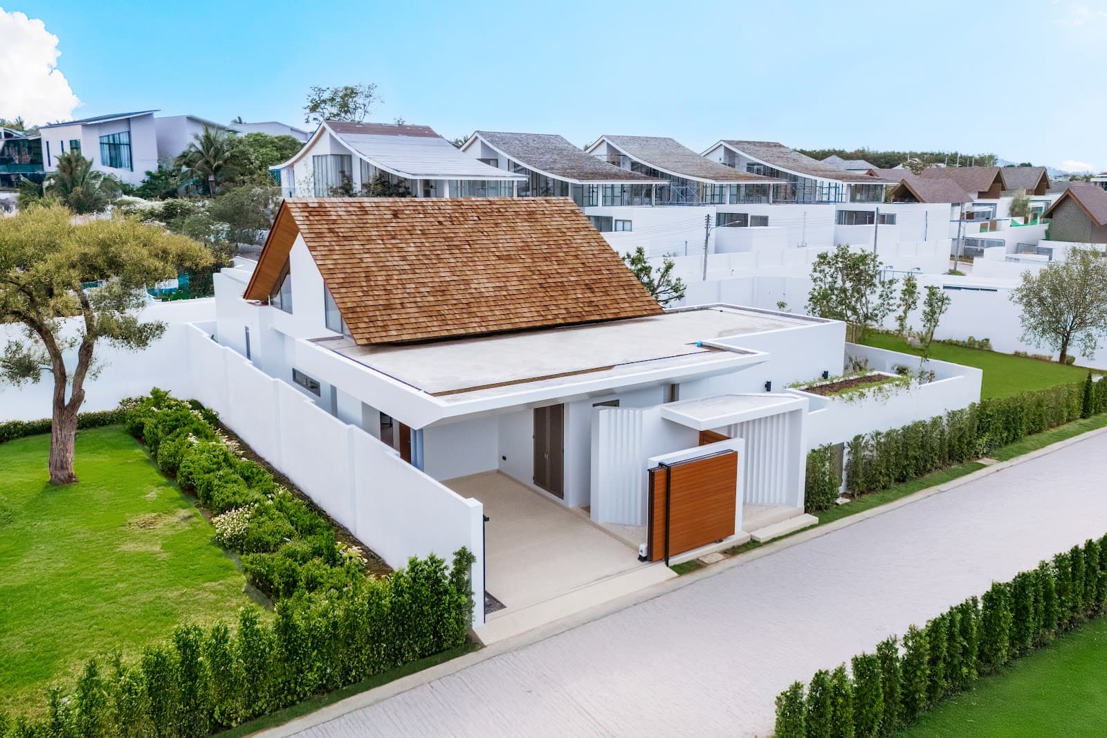 Botanica Louvre Cherngtalay, Pasak Soi 8