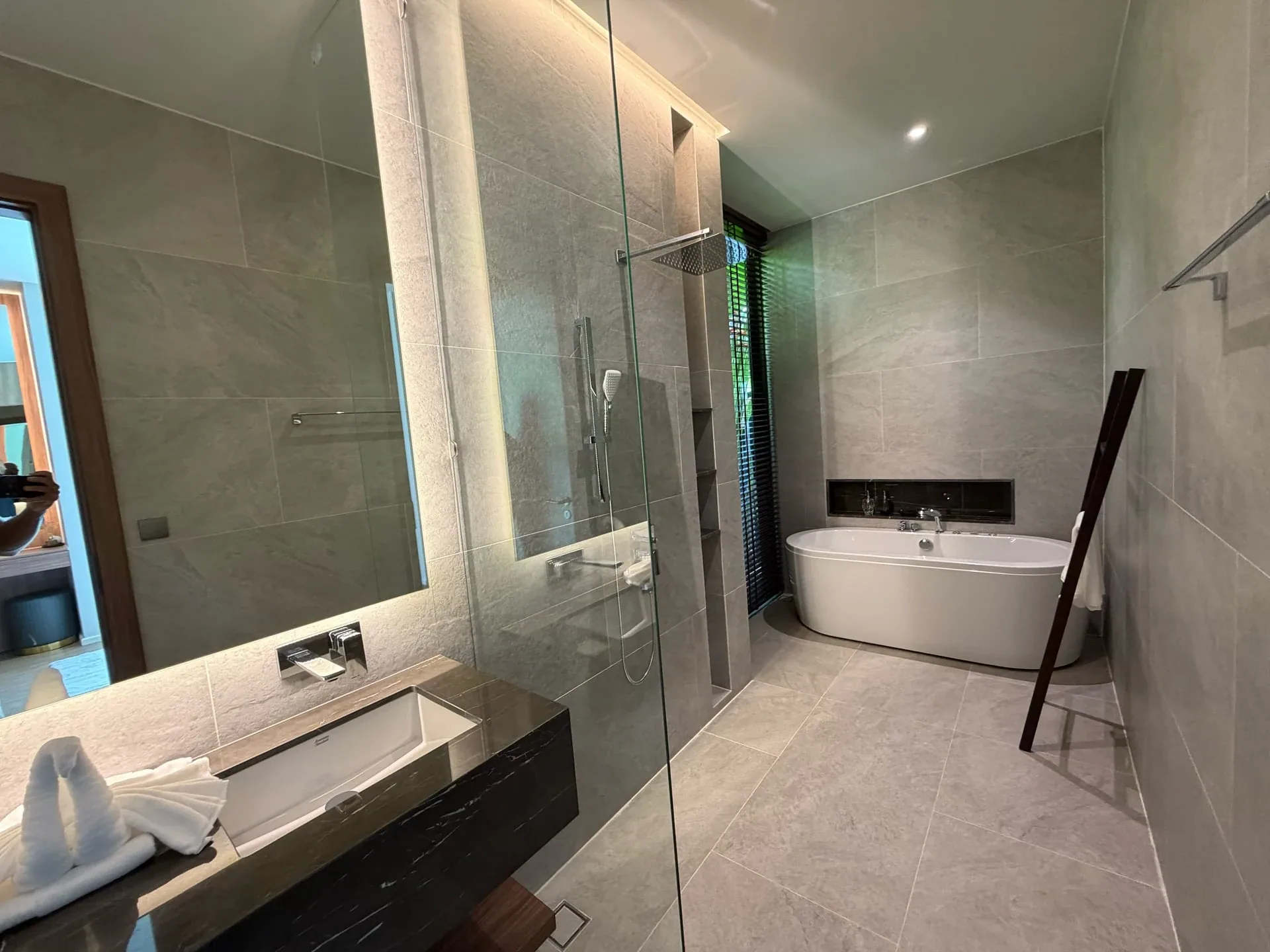 Aileen Villas Naithon Hills галерея 17