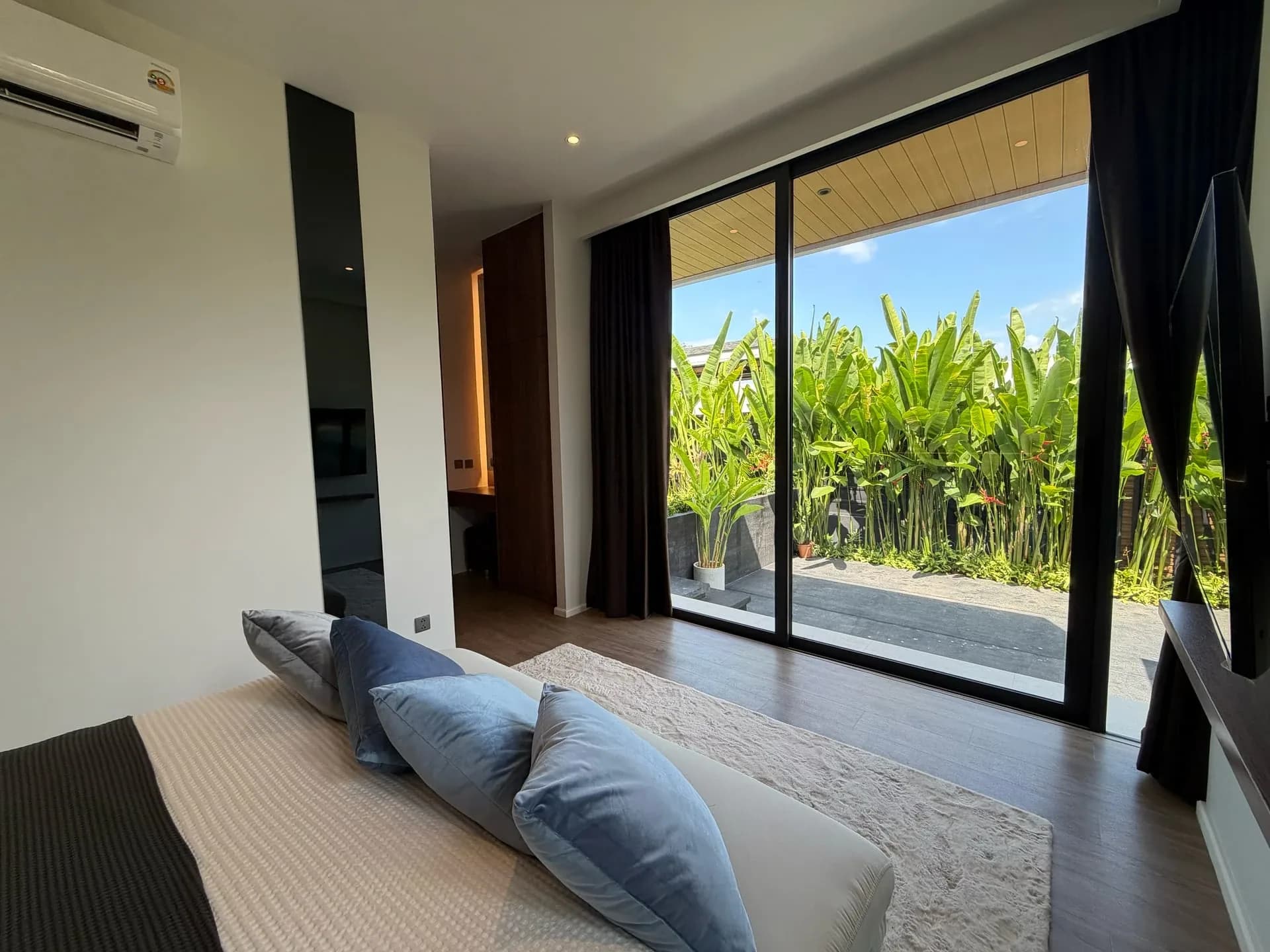 Aileen Villas Naithon Hills галерея 11
